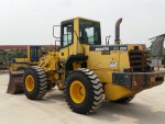 ขายรถตักล้อยาง ยี่ห้อ KOMATSU WA320-3MC นำเข้าจาก USA แท้ 100เปอร์เซ็นต์ สภาพสวย ไม่เคยใช้งานในไทย