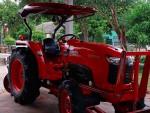 ขายรถไถคูโบต้าL4708SP ทำงาน900ชม. ปี57เอกสารเล่มทะเบียนครบ ใบมีดหน้าผานหลัง พร้อมใช้งาน เดิมสวย