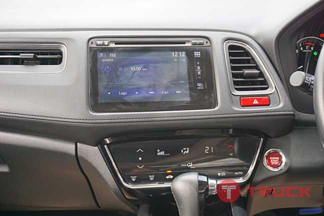 HONDA HR-V 1.8EL i-VTEC AT 2015 HONDA HR-V 1.8EL i-VTEC AT 2015