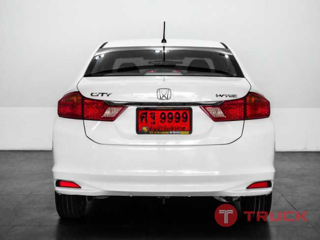 ขายรถหรูสถาพมือหนึ่ง HONDA CITY สีขาว ปี2015 ลดราคาสุดโหด ตอนนี้เท่านั้น