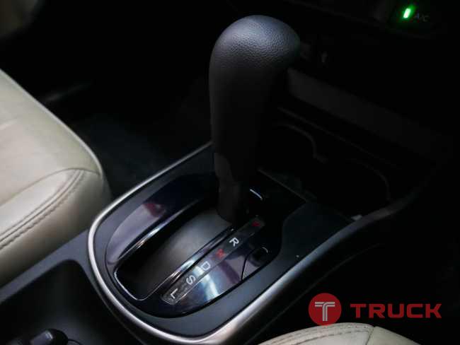 ขายรถหรูสถาพมือหนึ่ง HONDA CITY สีขาว ปี2015 ลดราคาสุดโหด ตอนนี้เท่านั้น