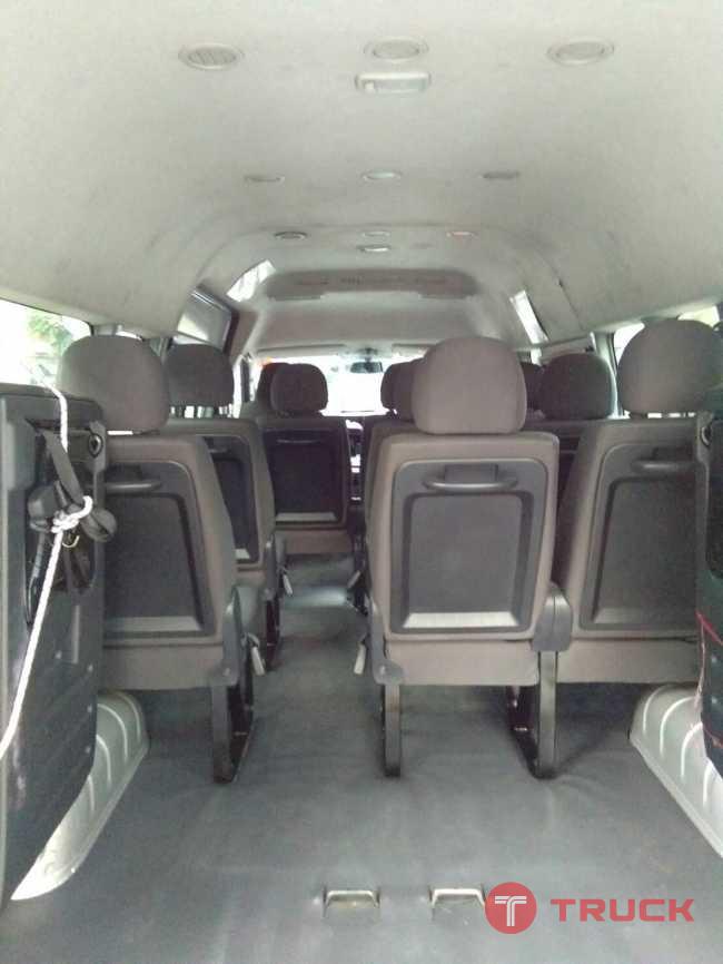 Toyota Commuter ปี 2014 Toyota Commuter ปี 2014