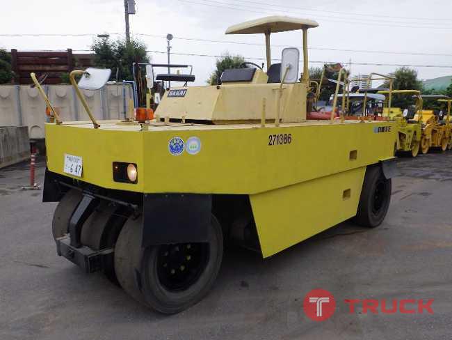 Sakai T2 รถบด 7 ล้อยาง นำเข้าจากญี่ปุ่น โทร.080-6565422 (หนิง)