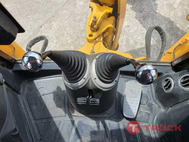 ขาย รถตักหน้าขุดหลัง JCB 215S สภาพสวย นำเข้าจากประเทศสหรัฐอเมริกา 2 เพลา ไม่เคยใช้งานในไทย