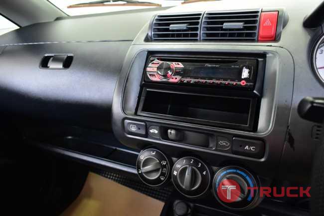HONDA JAZZ GD 1.5 i-DSI AT 2006 HONDA JAZZ GD 1.5 i-DSI AT 2006