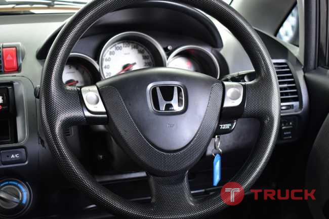 HONDA JAZZ GD 1.5 i-DSI AT 2006 HONDA JAZZ GD 1.5 i-DSI AT 2006
