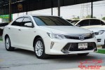 TOYOTA CAMRY 2.5HV NAVIGATOR MNC AT ปี2016 สีขาว