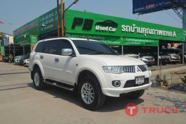 MITSUBISHI PAJERO 2.5GT AUTO4x2 ดีเซล สีขาว รถบ้านมือเดียวสวยกริบSUVสภาพนางฟ้าน็อตไม่มีแกะ