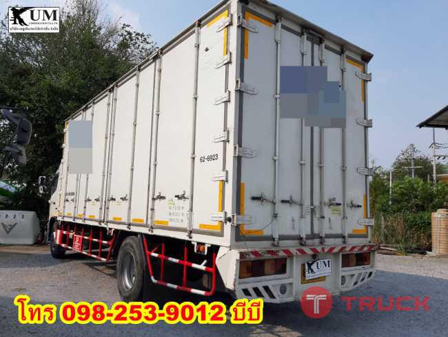 หกล้อตู้สิบบาน Hino mega ปี 58 โทร 098-253-9012 บีบี