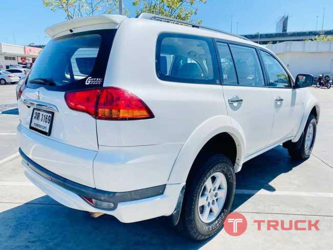 ขายรถมือสอง รถบ้าน ราคาถูก Mitsubish Pajero 2.5 ปี2012