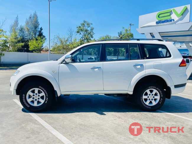ขายรถมือสอง รถบ้าน ราคาถูก Mitsubish Pajero 2.5 ปี2012