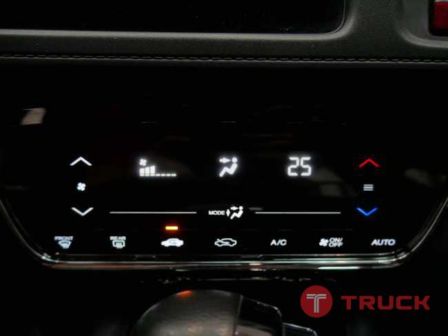 ขายรถมือสอง รถบ้าน ราคาถูก สภาพนางฟ้า HONDA HR-V สีเทาดำ 1.8EL เกียร์AT ปี2015