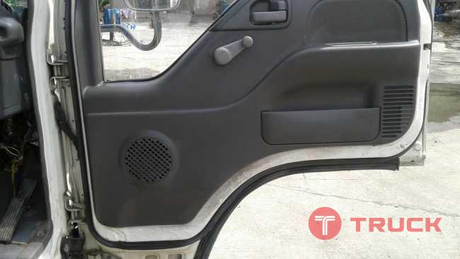 ISUZU NQR 150 แรง ยาว 5.5 เมตร ISUZU NQR 150 แรง ยาว 5.5 เมตร