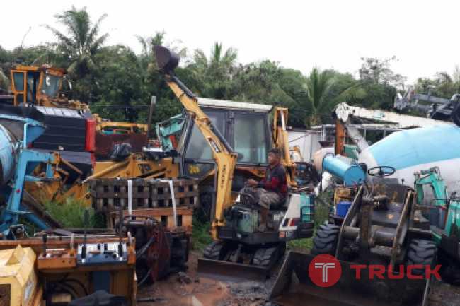 ขาย รถขุด แบคโฮ YANMAR B17 เก่าญี่ปุ่น เครื่องดี ระบบทำงานได้ครบ ไม่มีฝาครอบเครื่องมา