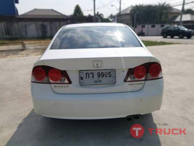 ขายรถฮอนด้าซีวิค HONDA CIVIC สีขาว รถปี 2006 ม่ติดแก็ส ตัวรถเดิมๆ