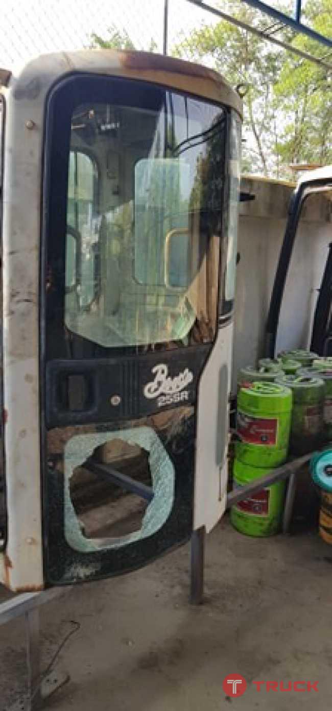 ขายหัวเก๋ง สภาพสวย ยี่ห้อ KOBELCO ขายหัวเก๋ง สภาพสวย ยี่ห้อ KOBELCO