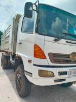 HINO MEGA 320