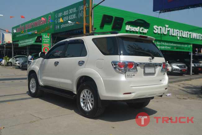 ชายรถบ้านฟรีดาวน์สวยกริบผู้หญิงใช้คนเดียว TOYOTA FORTUNER 3.0 V AUTO 4x2 2014 ดีเซล