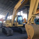 KOMATSU PC200-8 เก่านอก สนใจติดต่อ คุณนิว โทร 095-5877888
