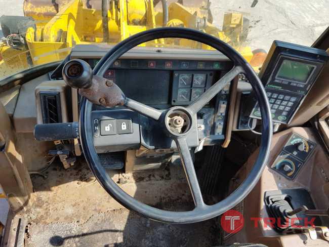 ขายรถตักล้อยาง ยี่ห้อ CATERPILLAR 910E บุ้งกี๋ 1.3 คิว นำเข้าจากอเมริกาแท้ ไม่เคยใช้งานในไทย