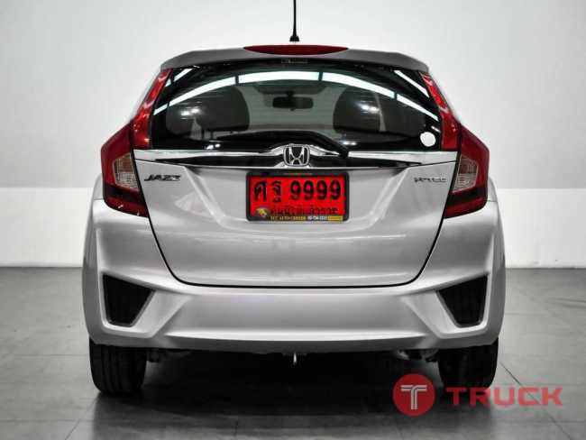 ขายรถหรู HONDA JAZZ สีบรอนซ์ ปี2015 สภาพมือหนึ่ง ราคาสุดคุ้ม ตอนนี้เท่านั้น