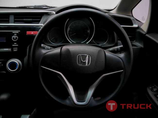 ขายรถ HONDA JAZZ เกียร์AT สีบรอนซ์ ปี2015 สภาพมือหนึ่ง ราคาพิเศษเพื่อคุณเท่านั้น