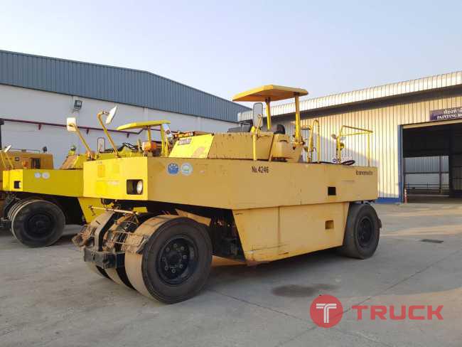 ขายรถบด 7ล้อยาง SAKAI T2-42983 ซีเรียลสูงๆ Isuzu 6BG1 2900ชม. 092-929-9942 ธีรเทพครับ