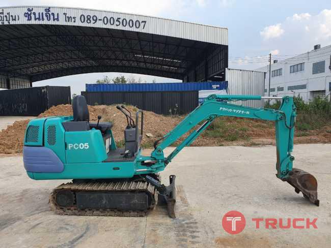 Komatsu PC05-7 รถตักล้อยาง จากญี่ปุ่น โทร 086-0044333 065-8844400 089-0080077 089-0050007 www.nmc99.com
