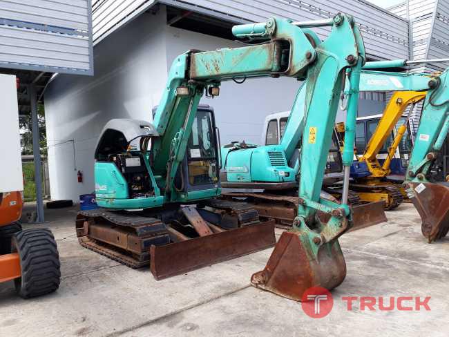 รถขุด KOBELCO : SK75UR-3ES ปี2006