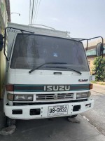 ขายด่วน รถบรรทุก 6ล้อ สภาพใหม่ ยี่ห้อ ISUZU รุ่น FRR32LB สีขาว จังหวัดขอนแก่น