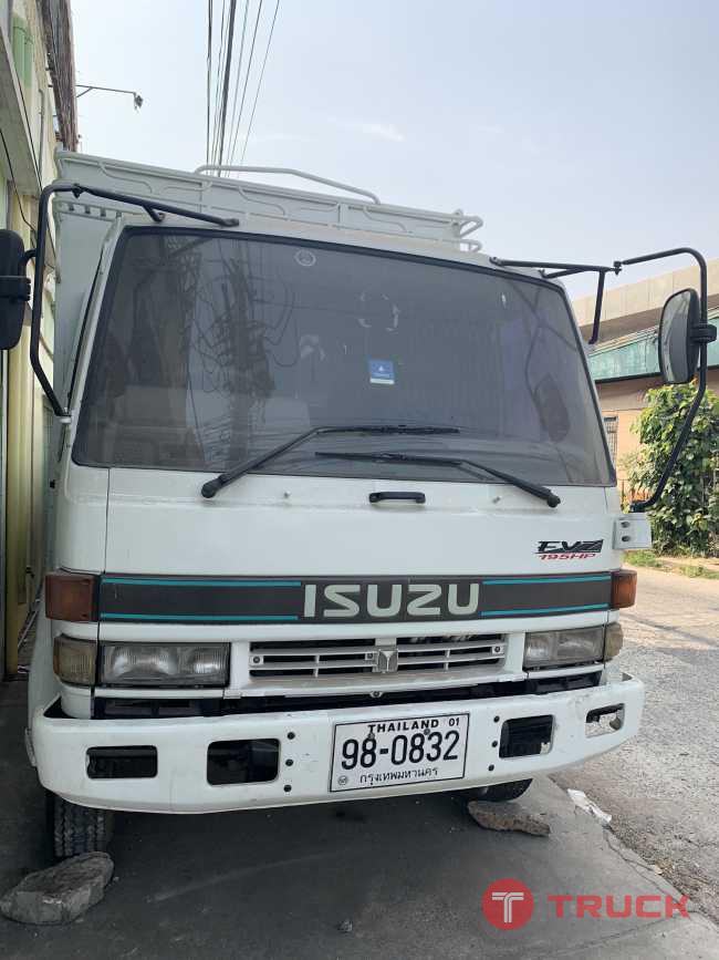 ขายด่วน รถบรรทุก 6ล้อ สภาพใหม่ ยี่ห้อ ISUZU รุ่น FRR32LB สีขาว จังหวัดขอนแก่น ขายด่วน รถบรรทุก 6ล้อ สภาพใหม่ ยี่ห้อ ISUZU รุ่น FRR32LB สีขาว จังหวัดขอนแก่น