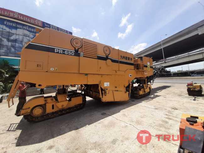 รถขุดถนน รุ่น PR-650 จากญี่ปุ่น โทร 086-0044333 065-8844400 089-0080077 089-0050007 www.nmc99.com