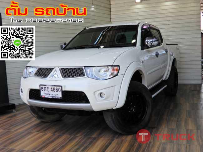 MITSUBISHI TRITON PLUS DOUBLECAB 2.4GLS MT ปี2013 สีขาว