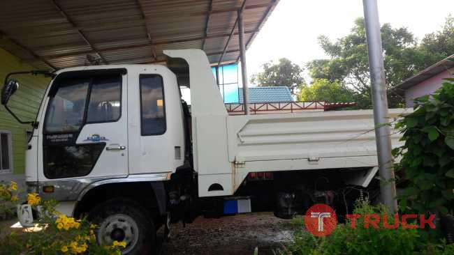 ขายดั้ม HINO สีขาว 6 สูบ 195 แรงม้า ขายดั้ม HINO สีขาว 6 สูบ 195 แรงม้า