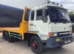 ขาว รถ10 ล้อ เทลเลอร์ Mitsubishi Fuso