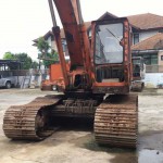 HITACHI UH07 เก่านอก สนใจติดต่อ คุณนิว โทร 095-5877888