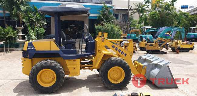 Komatsu WA50-1 จากญี่ปุ่น โทร 086-0044333 065-8844400 089-0080077 089-0050007 www.nmc99.com