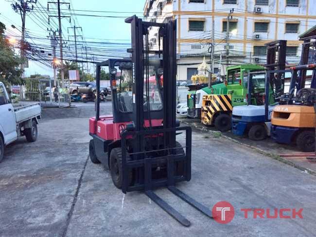 ขายฟอร์คลิฟท์มือสอง ยี่ห้อ Nissan รุ่น PJ02 ขนาด 2 ตัน เสา 2 ชัก ยกได้สูง 4 เมตร สภาพสวย รถนำเข้าจากญี่ปุ่น