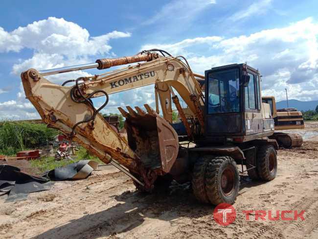 Komasu PW100-5 พร้อมใช้ ราคา 700000 โทร 0817410515