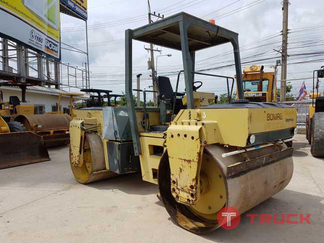 ขายรถบดอัดสั่นสะเทือน 11 ตัน BOMAG BW202ADS นำเข้าจาก USA แท้ 100เปอร์เซ็นต์ สภาพสวย ไม่เคยใช้งานในไทย