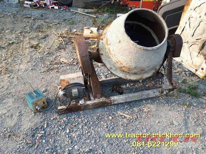 ขาย เครื่องโม่ปูน เครื่องผสมปูน ไฟ 110 โวลท์ เก่าญี่ปุน ชม VDO ได้ครับ ราคา 16,000