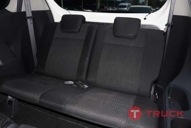 TOYOTA AVANZA 1.5 G AUTO 2012 สีขาวเติมE20 ขายรถบ้านมือเดียวไม่มีชนสวยกริบเจ็ดที่นั่ง