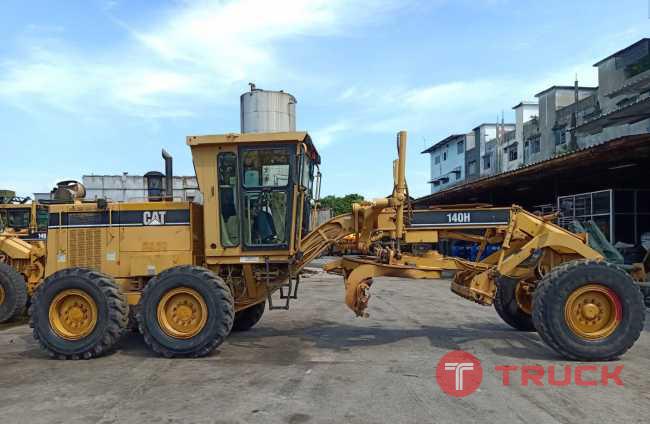 รถเกรด มาใหม่ Cat140H-2ZK ปี 2002 เพียง 8500 ชม พร้อมสแกนริฟายเก่านอก รถเกรด มาใหม่ Cat140H-2ZK ปี 2002 เพียง 8500 ชม พร้อมสแกนริฟายเก่านอก