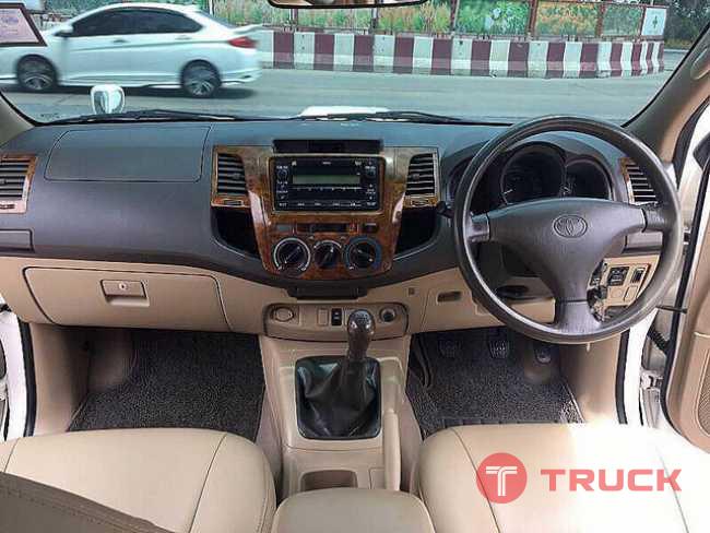 ขายรถบ้านมือเดียวไม่มีชนสวยกริบมีหลังคาให้ TOYOTA VIGO 2.5E PRERUNNER CAB 2011
