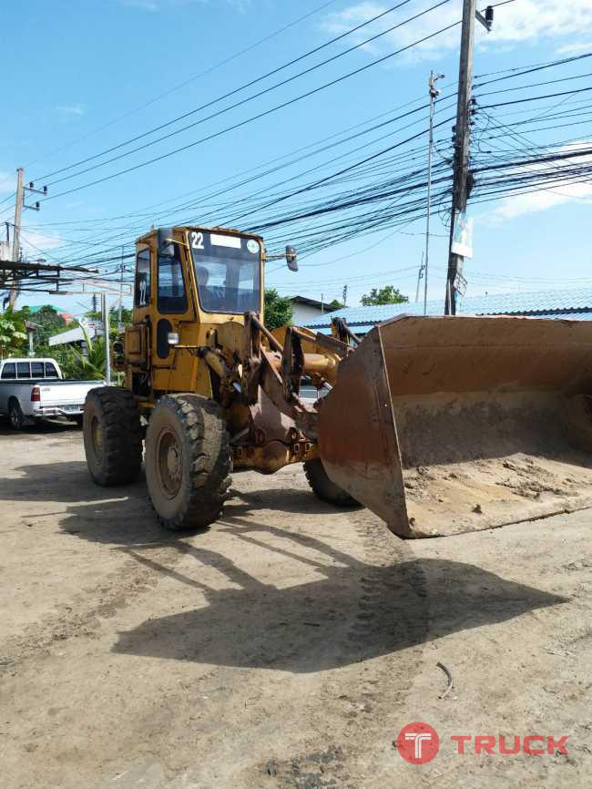 ขายรถตักล้อยาง CAT 920 ต่อแขนแล้ว เก๋ง-แอร์ พร้อม เครื่อง-เกียร์ดี พร้อมใช้ 450000 บาท ติดต่อ คุณวัลลพ 081-7555888 (เจ้าของขายเอง)