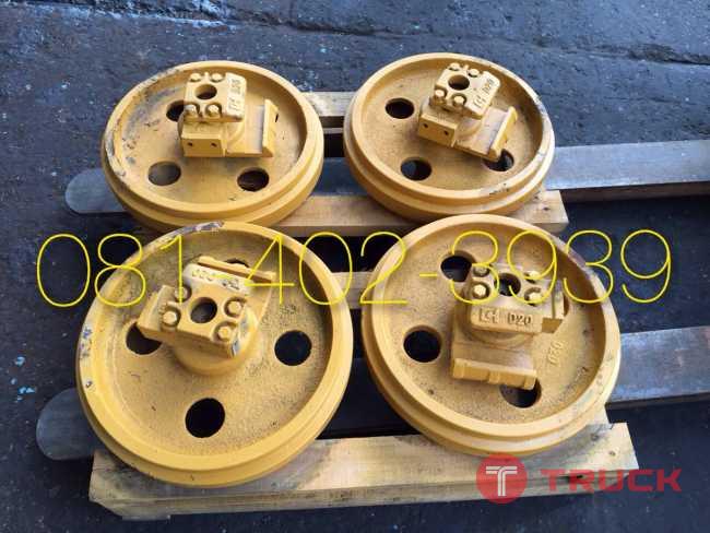 ล้อนำ D20 komatsu ขายอะไหล่แบคโฮ
