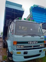 Isuzu rocky 240 โทร 0993219321 (แพ้น)