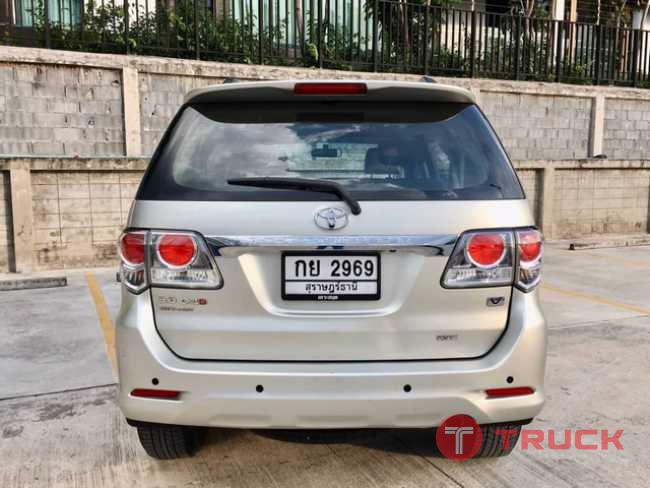 ขายรถ โตโยต้าฟอร์จูเนอร์ ปี2013 TOYOTA FORTUNER สีเทา รถสวย