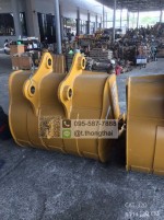 บุ้งกี๋ CAT 320 กว้าง 120 cm