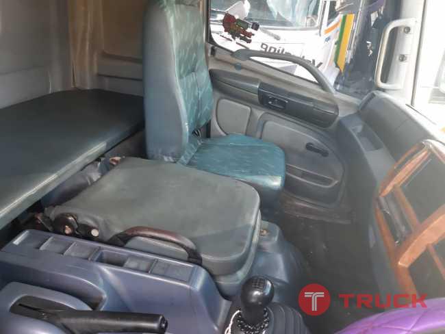 Hino FG ปี49 212แรงม้า หกล้อตู้สิบบาน Hino FG ปี49 212แรงม้า หกล้อตู้สิบบาน